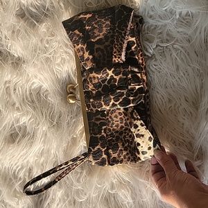 Jessica Simpson bow leopard clutch